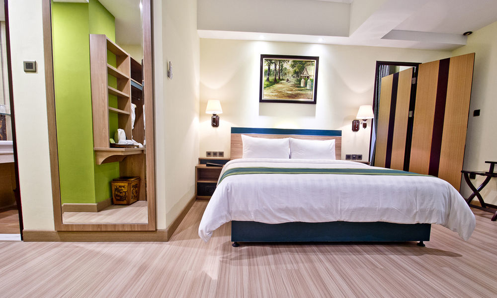 Green Batara Hotel Bandung Kültér fotó