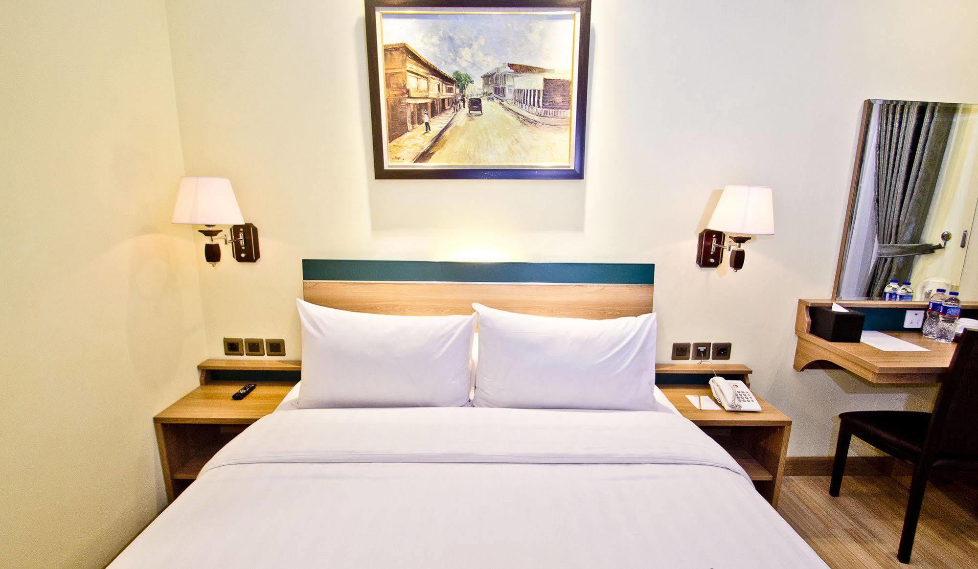 Green Batara Hotel Bandung Kültér fotó